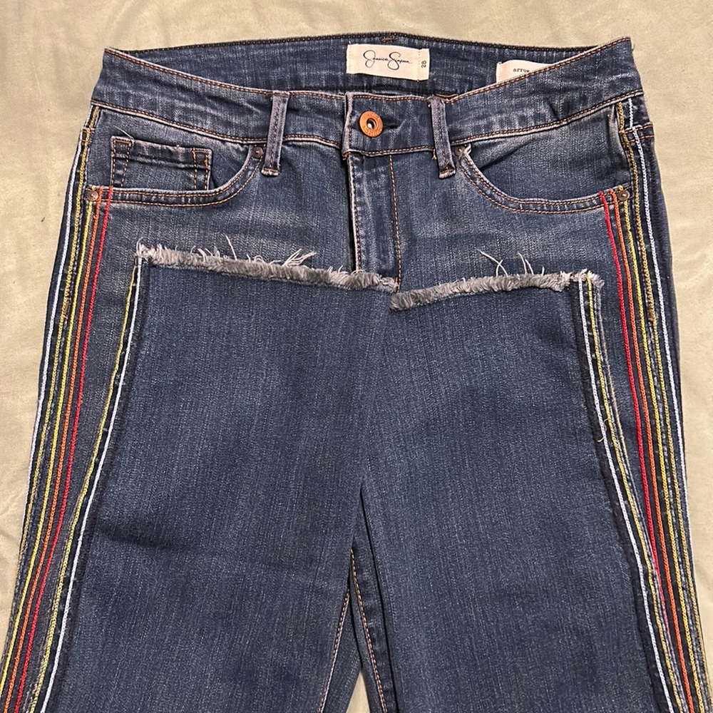 Jessica Simpson mom jeans